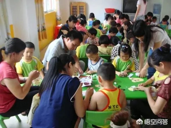 两岁半女童在幼儿园自己摔倒导致左臂骨折,校方有责任吗?
