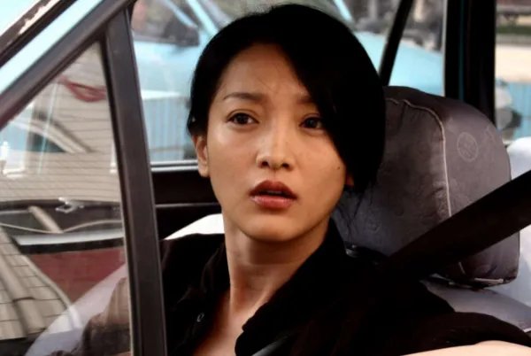 周迅并没有出演夏洛特烦恼,感谢名单为什么会有周迅?