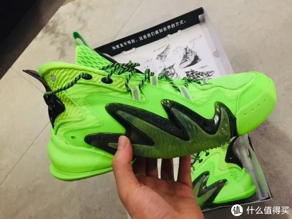 十年等待 KOBE 6绿蛇复刻,以及骚绿球鞋一览表