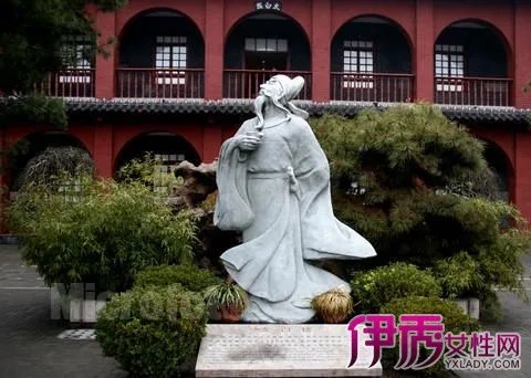 李白生平简介