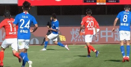 你怎么看待河南建业门神吴龑的神扑救？