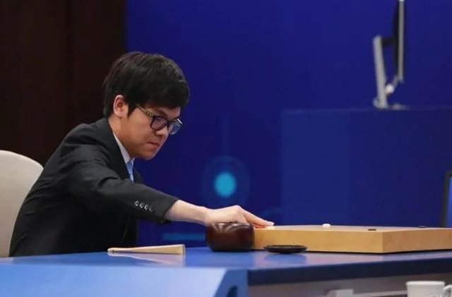 围棋目前谁厉害?