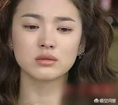 宋慧乔宋仲基宣布离婚,你觉得爱情和婚姻是怎样的关系?哪个更重要?