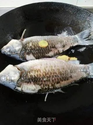 鲫鱼汤