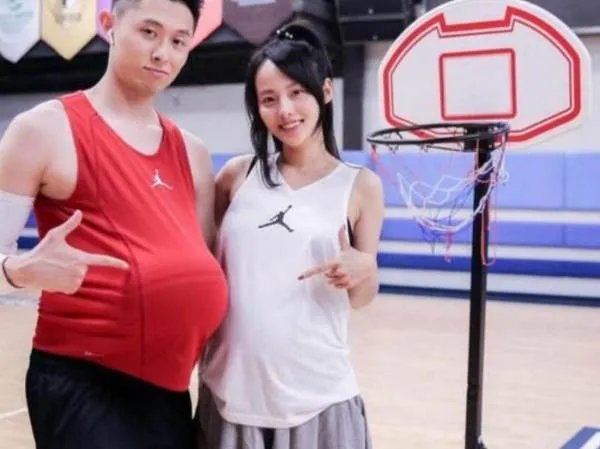 买超夸张嘉倪年轻,被丈夫夸奖是不是一件很幸福的事情?