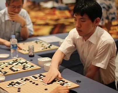 围棋目前谁厉害?