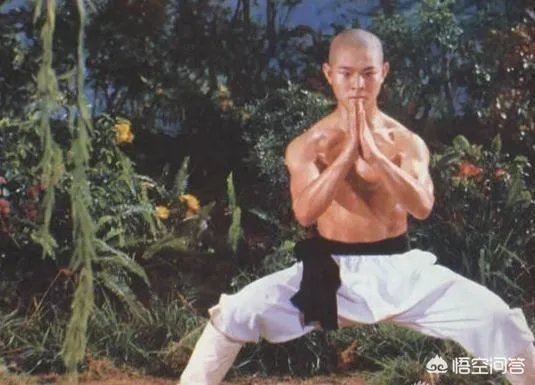 小时候武打古装电影很多,现在却很少,你看过最经典的武打电影有哪些?