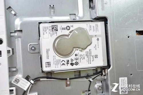 双硬盘双内存 戴尔灵越24-3477拆机图赏