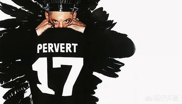 Burberry的新创意总监Riccardo Tisci是什么来头?