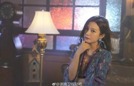 赵薇、黄晓明、周冬雨、张亮参加的综艺节目《中餐厅》是在哪拍的？
