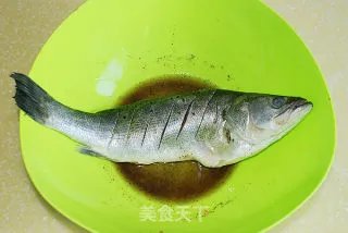 清蒸海鲈鱼