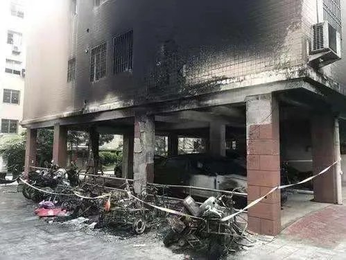 福建宁德一菜市场发生火灾,引发这起火灾事故的原因是什么?