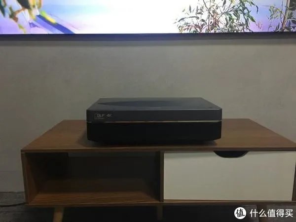 长虹激光电视