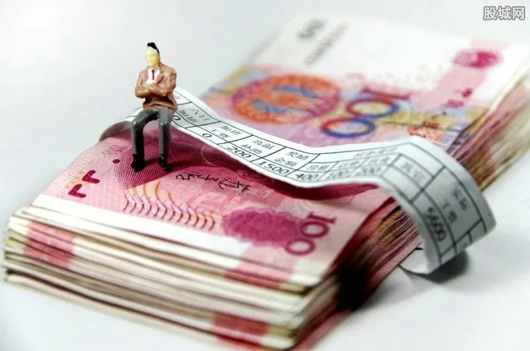 加班10天给10万 2017加班工资怎么算？