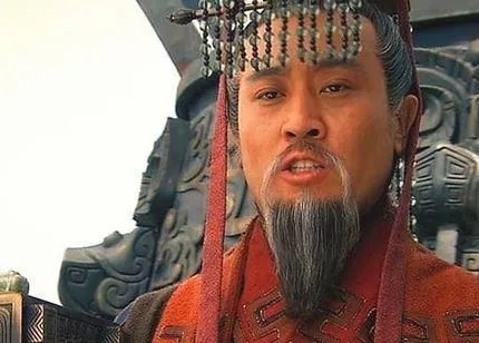 刘备打仗为什么只带上法正 诸葛亮和法正谁的地位高