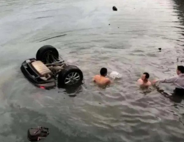 武汉女副区长旅游因事故身亡,到底发生了什么事故?