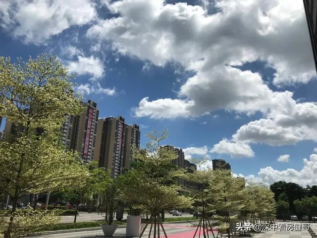 作为老深圳来讲想在深圳买房!怎么看待小产权?