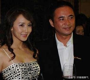 胡静风光大嫁进豪门,现在怎么样了?