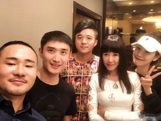 艺人罗霈颖在家去世,她最后一次公开现身是什么时候?