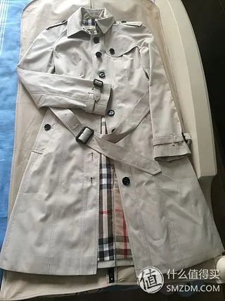 专柜的Burberry Brit 和 女王outlets的高端Burberry London对比
