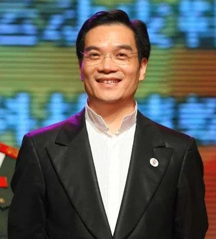 红蜻蜓集团有限公司的董事长简介