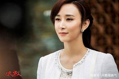 胡静风光大嫁进豪门,现在怎么样了?