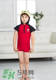 儿童泳衣连体好还是分体好?儿童泳衣哪个款式好?