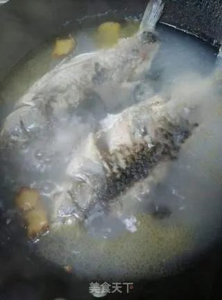 鲫鱼汤