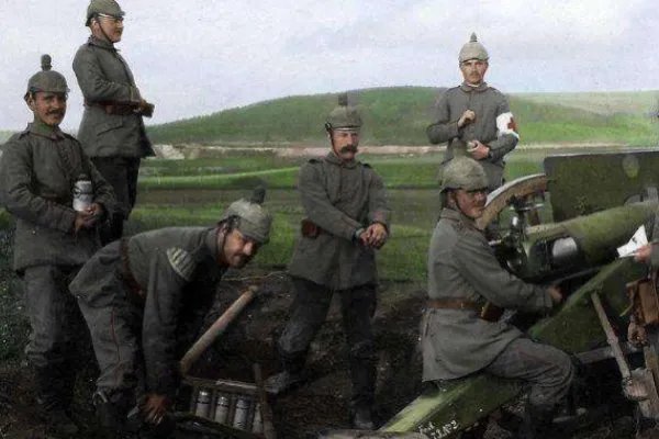 一战英国贵族多担任军官,为什么死亡率远高于一般士兵呢?