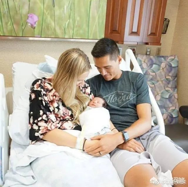 为什么国人比较喜欢看女排比赛,而对男排偏冷?