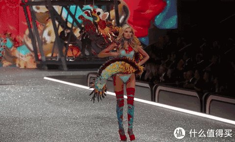 用13亿掏空你的身体:历年维密Fantasy Bra盘点