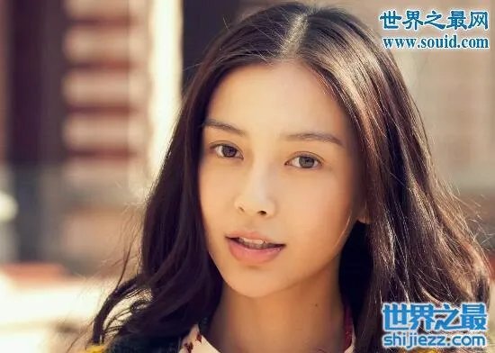 angelababy杨颖整容前后照片,简直就是换头
