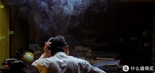 《花样年华》影评 放任如果在心底咆哮,也不过徒增懊悔