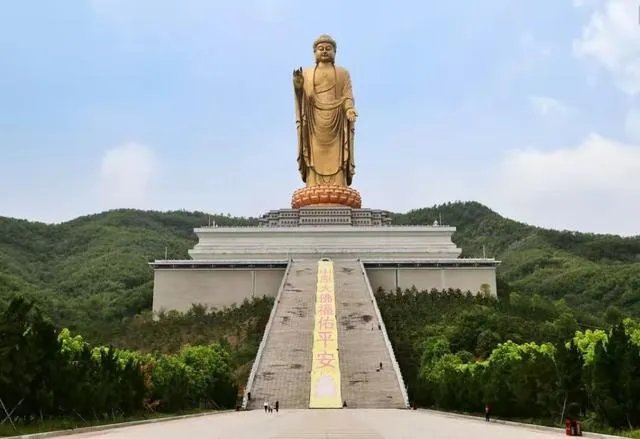大弥勒佛像在哪?