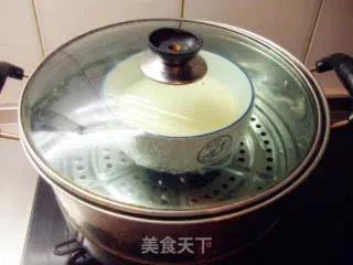 牛奶炖蛋