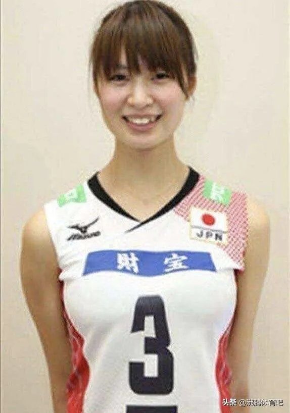 魏秋月和木村纱织,谁才是亚洲排坛的第一美女呢?你怎么看?