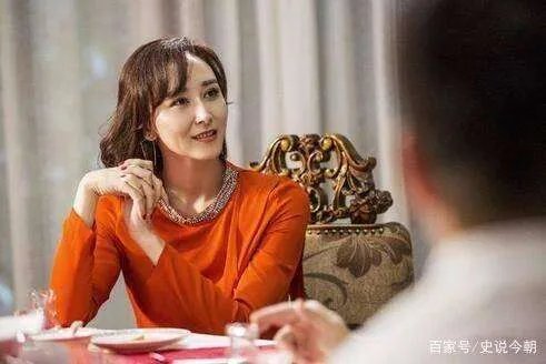 胡静风光大嫁进豪门,现在怎么样了?