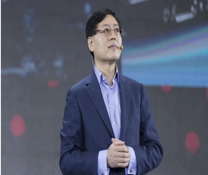 杨元庆是如何回应“5G标准投票”的？