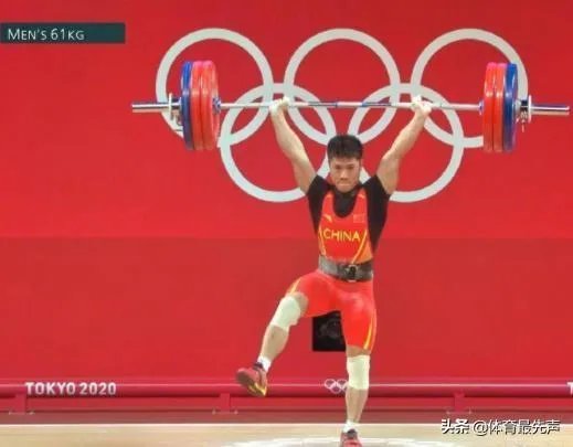 李发彬在东京奥运会上的“金鸡独立”,难道不算犯规吗?