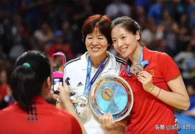 魏秋月和木村纱织,谁才是亚洲排坛的第一美女呢?你怎么看?