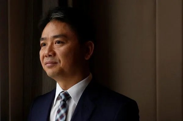 奶茶妹妹为什么要跟刘强东