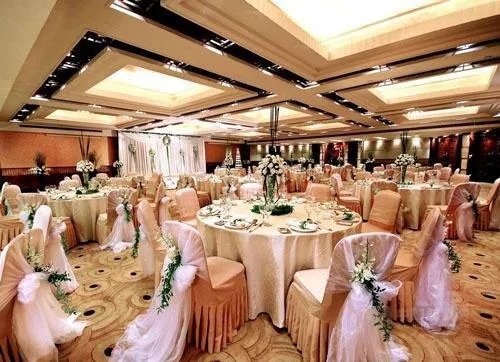 婚宴菜单菜名凉菜和寓意是什么 婚宴16个菜价格是多少