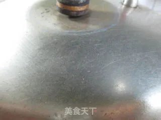 话梅花生