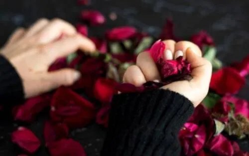 女生第一次相亲该说啥 相亲女是好女孩的表现有哪些