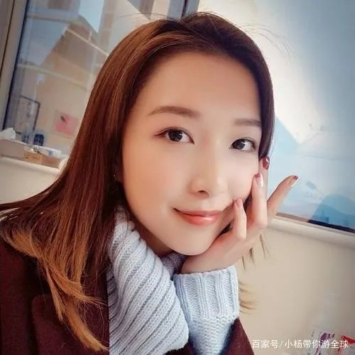 李泽楷新欢晒外景自夸我家好美,力证高级公寓不逊梁洛施豪宅。你怎么看?
