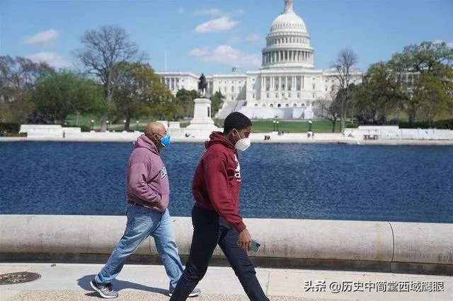 美国已经确诊143万，为何每天不会几何裂变？
