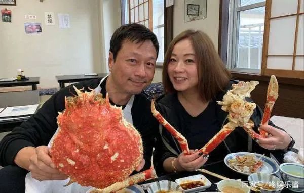 黎耀祥是TVB三届视帝，抛弃原配妻子，为何公开承认现任妻子是小三上位？