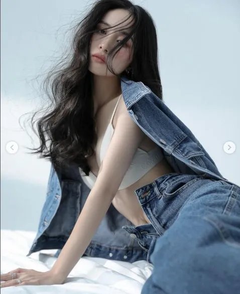 身材火辣!越南奶茶妹junvu95颜值神似Angelababy!
