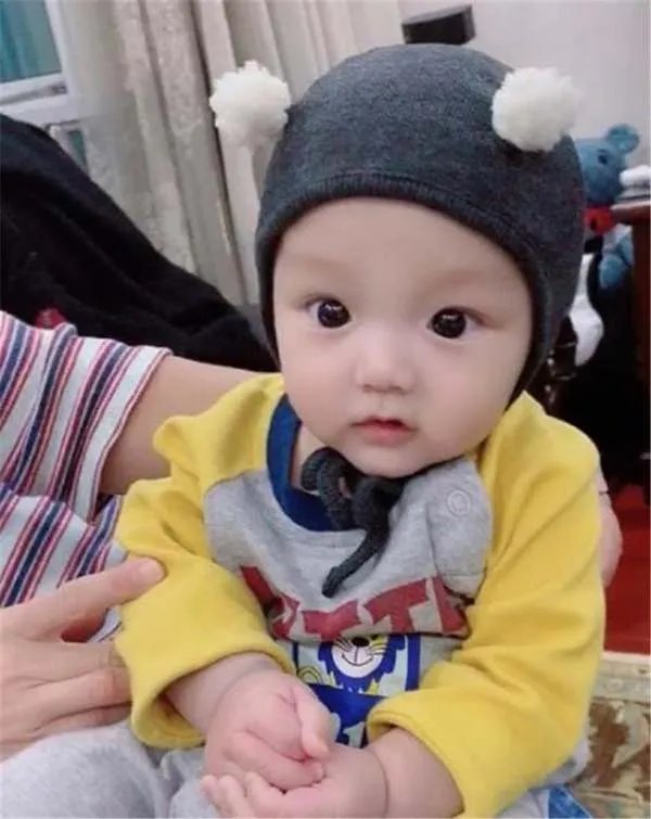 她用6年整容成杨幂,后和富二代结婚,如今怎样了?