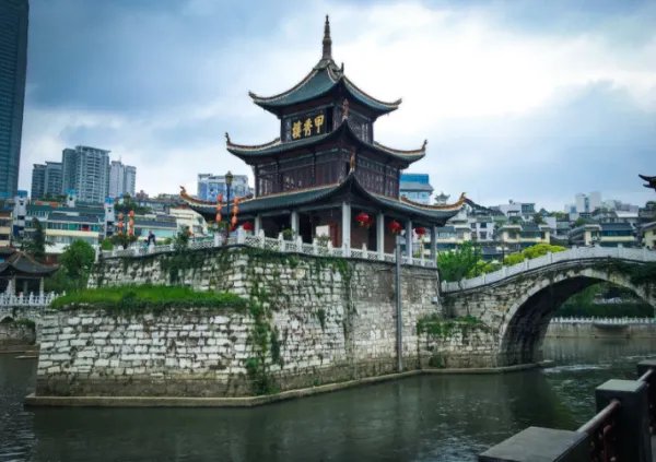 贵阳市有哪些好玩地方?